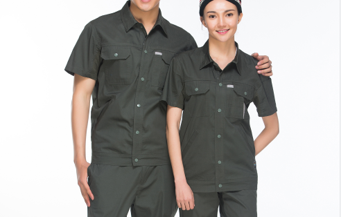 公司夏季服裝定制，短袖工作服定制不僅需要舒適還需要透氣/耐磨